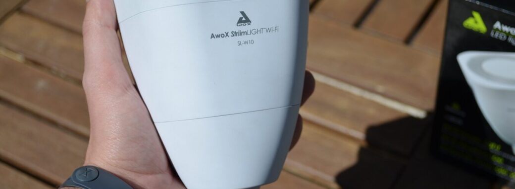 AwoX AwoX 4 scaled [TEST] AwoX StriimLight WiFi – Et la lumière enceinte fut ! ampoule