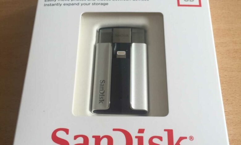 Sandisk iXpand IMG 0136 scaled [TEST] Sandisk iXpand Flash Drive : la clé USB pour iPhone clé usb