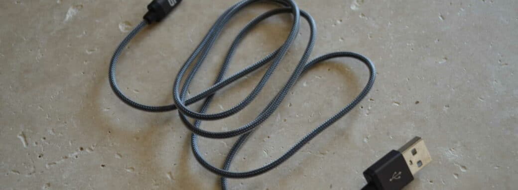 Syncwire DSC 0579 scaled [TEST] Syncwire – Câble Lightning en nylon pour iPhone Apple