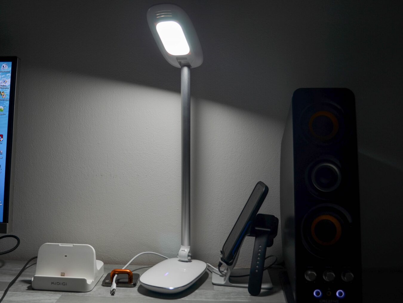 Avantek Avantek Lampe 8 scaled [TEST] Avantek DL-Q7 – Une lampe de bureau qui a du potentiel ! amazon