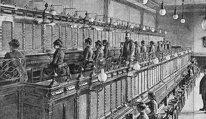 GSM 660px Telephone Exchange 1892 Téléphone portable GSM, erreur ou idée géniale ? Bi-Bop
