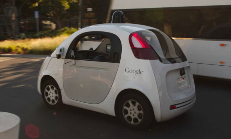 Google self driving car at the Googleplex scaled Voitures autonomes : où en est le projet ? Google Car