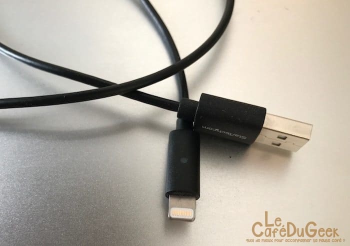 câble USB-lightning avec indicateur de chargement LED