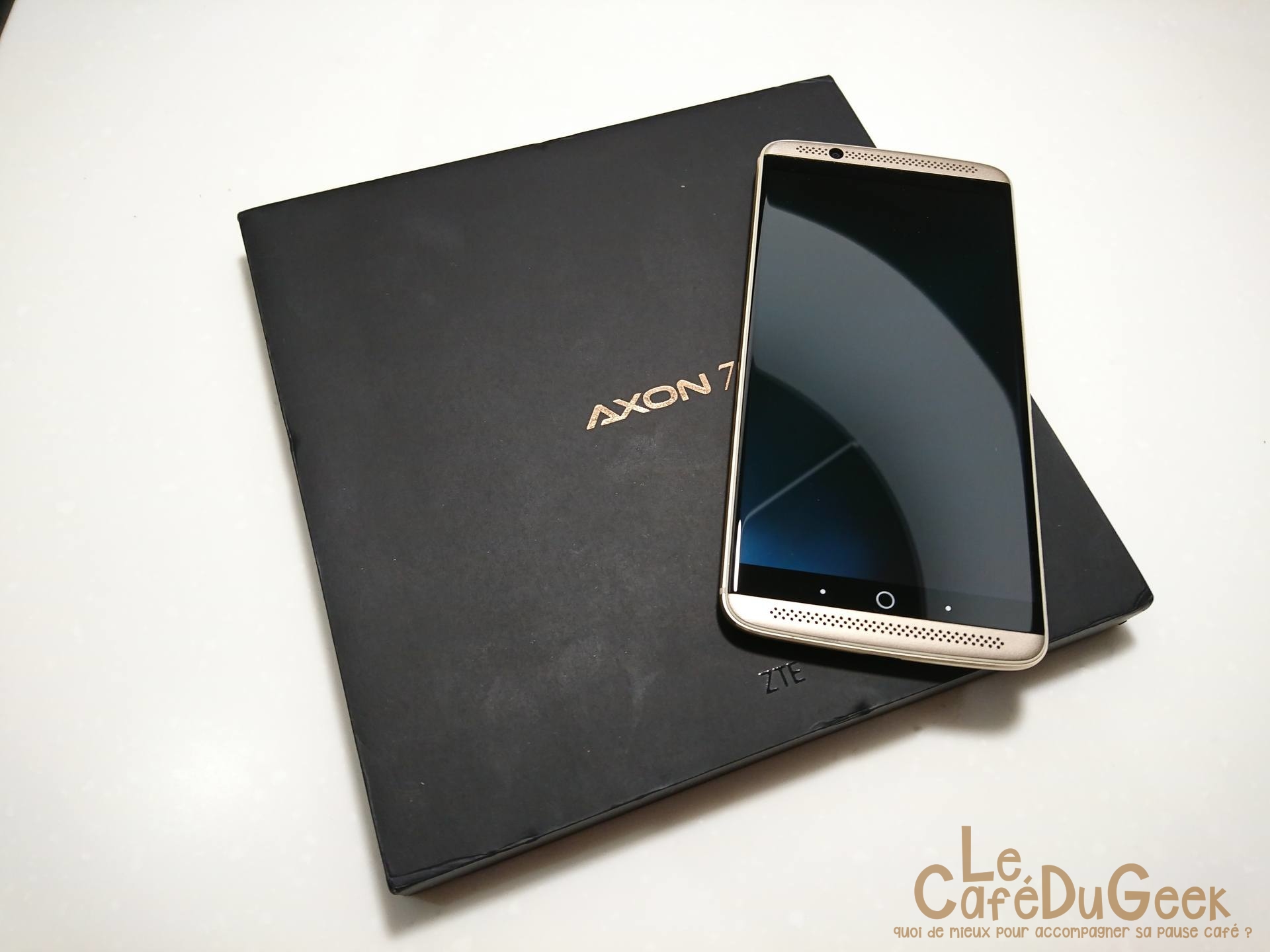 axon DSC 0133 1 [TEST] ZTE Axon 7 – Un smartphone presque parfait 7