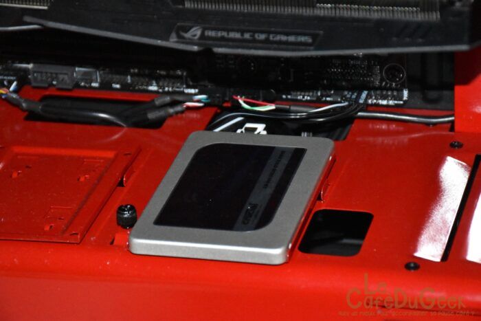 MX300 DSC 00771 700x467 [TEST] SSD Crucial MX300, plus puissant qu’une voiture?? Crucial