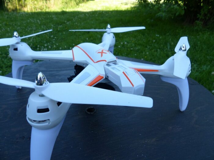 WLtoys Q696 A P1320022 scaled [TEST] WLtoys Q696 A, un excellent drone pour les prises de vues Cafago.com