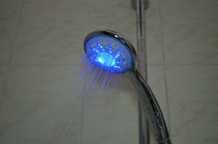 Hydrao DSC 1329 2 700x464 [TEST] HYDRAO – Pour que votre douche soit connectée accessoire