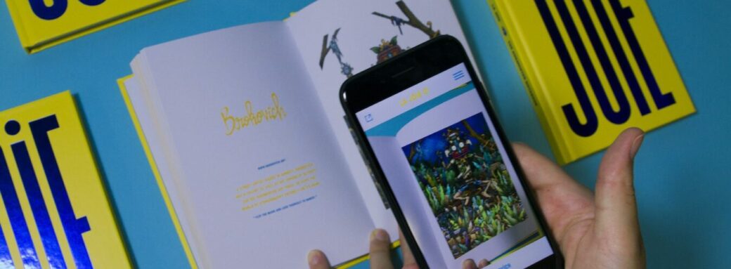 mnstr La Joie 2 scaled MNSTR présente “La Joie”, un carnet en réalité augmentée la joie