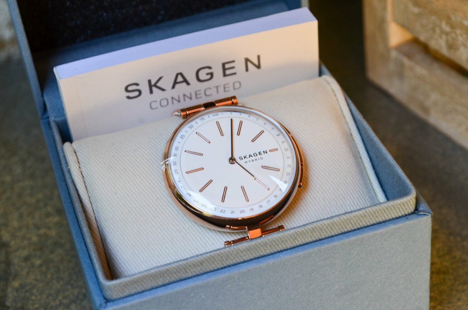 Skagen DSC 1630 1500x994 Test – Skagen propose maintenant des montres hybrides avec la gamme Signatur ! connecté