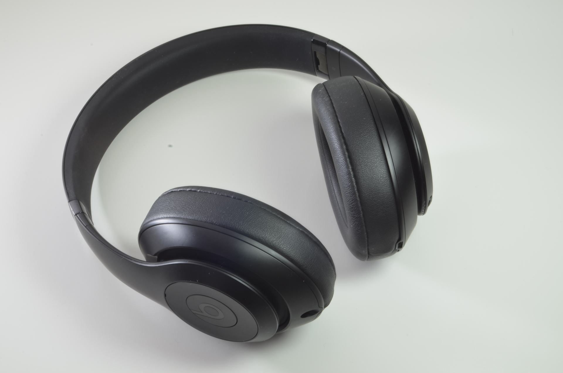 Beats Studio 3 Wireless DSC 1811 TEST – Beats Studio 3 Wireless : La réduction de bruit pour en faire un casque parfait ? ANC
