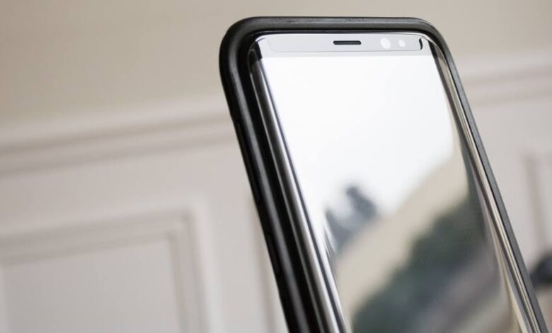 smartphone DSC 9930 TEST – Vitre en verre trempé d’Olixar pour Galaxy S8 écran