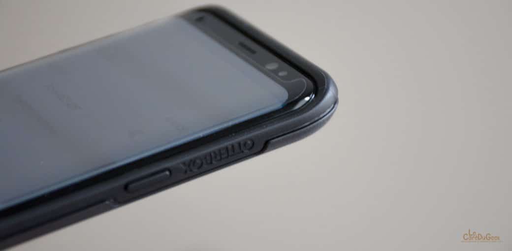 smartphone DSC 9933 TEST – Vitre en verre trempé d’Olixar pour Galaxy S8 écran