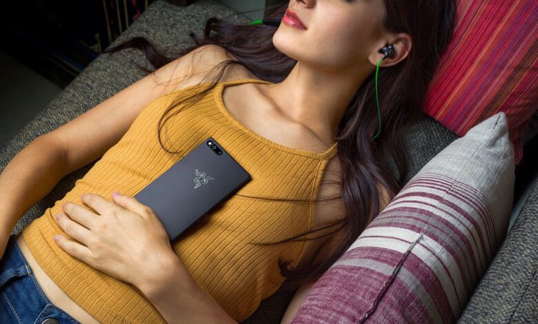 Razer Phone miseenavantrazerphone News – Le Razer Phone, le premier vrai smartphone gaming! Android
