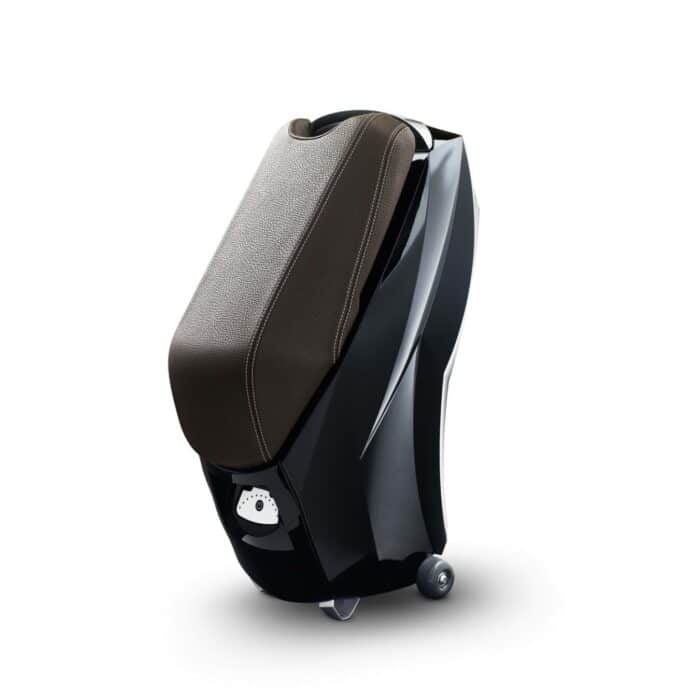 Scooter Ujet Scooters battery pack black scaled #CES2018 – Ujet présente le scooter électrique de demain CES2018