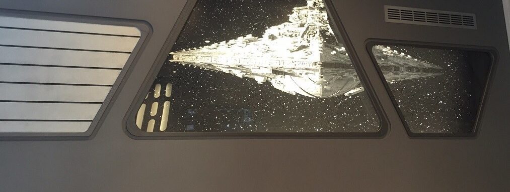 lieux de rencontres Geek Odyssey creperie Star Wars Paris restaurant Les lieux de rencontres Geek à Paris ! Des lieux hors de l’espace et du temps ! #LeFestinDuGeek Dernier Bar Avant la Fin du Monde