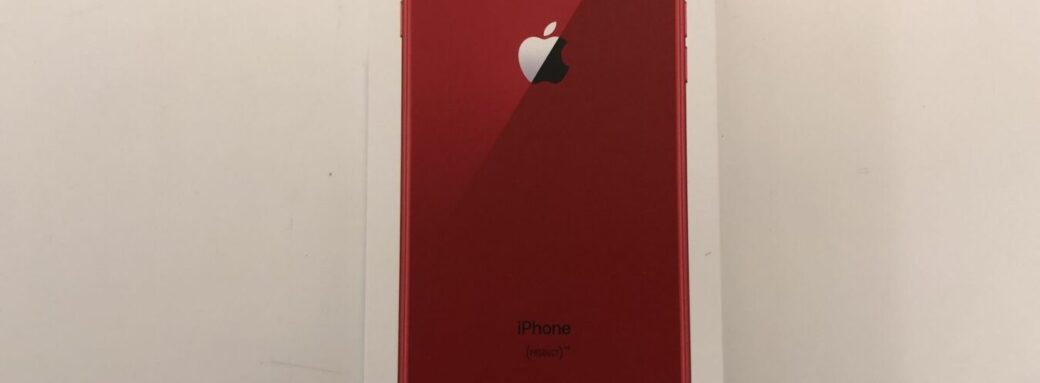 iPhone 8 IMG 0747 scaled Déballage de l’iPhone 8 Plus (PRODUCT) Red association red