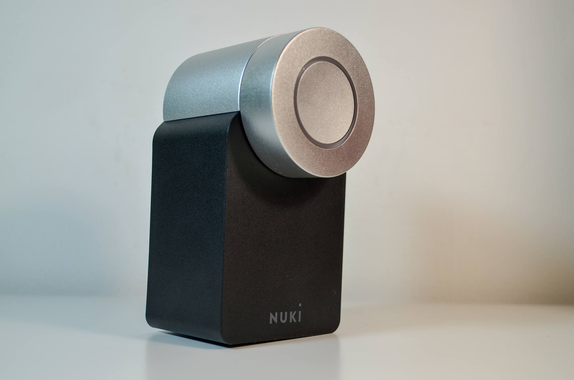 Nuki DSC 0287 Test – Nuki Smart Lock : La serrure connectée abordable et innovante Bluetooth