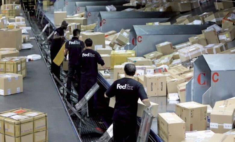 acheter à l'étranger FedEx traite 400 millions colis dans monde decembre T Dossier – Faut-il vraiment acheter à l’étranger ? achat