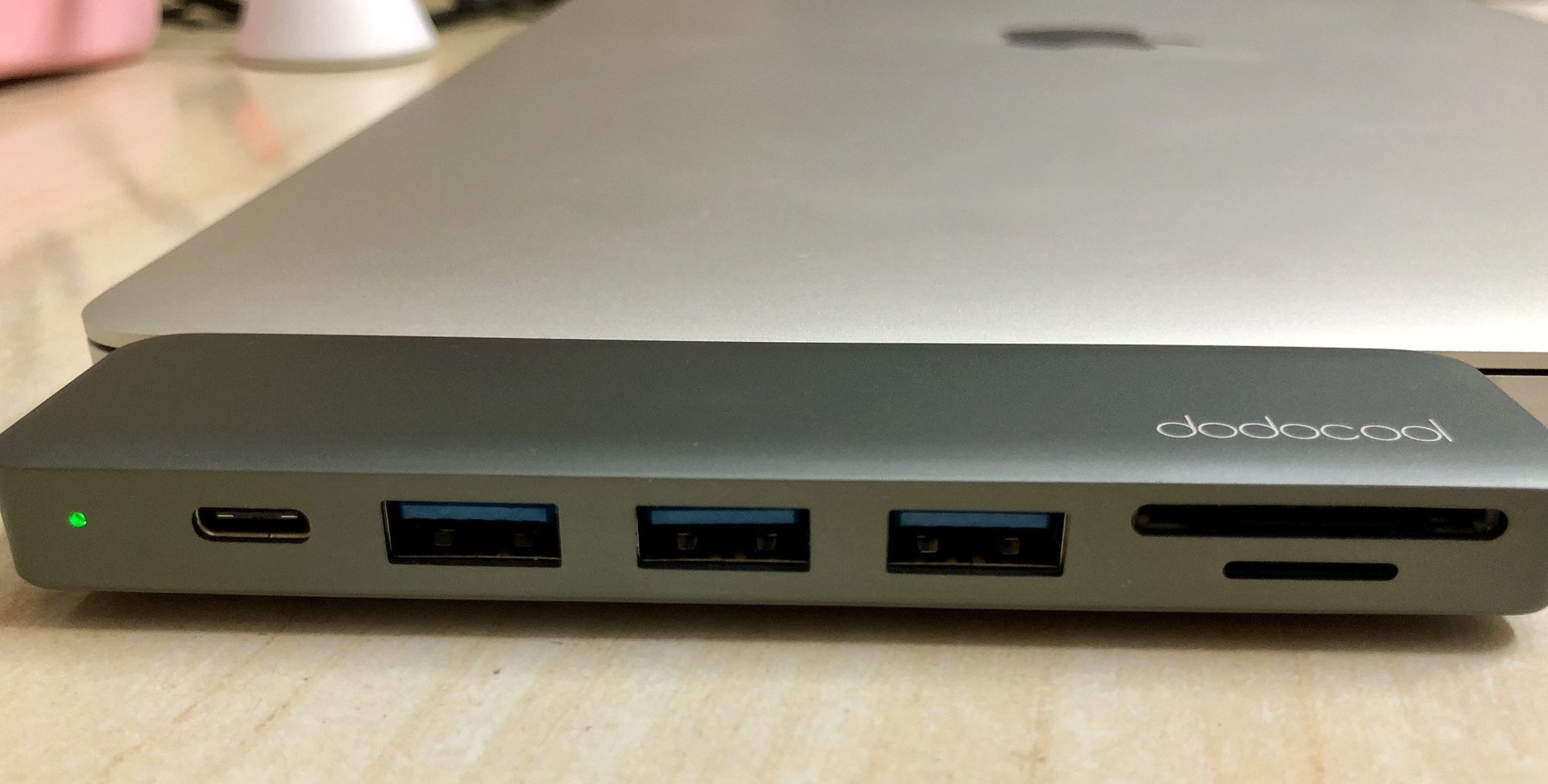 Dodocool IMG 6473 Utilisateur MacBook Pro : Les 3 accessoires indispensables à avoir (ft Dodocool) adaptateur