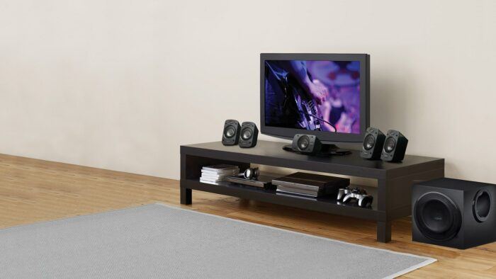 Home Cinema z906 surround sound speaker system 700x394 Le Home Cinema Logitech Z906, surround 5.1 à 240€ – ? Bon Plan amazon