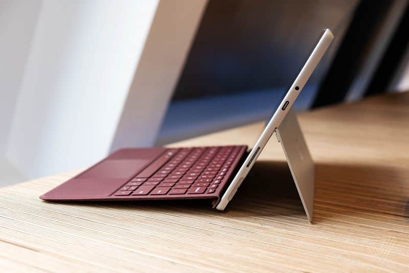 Microsoft Surface Go