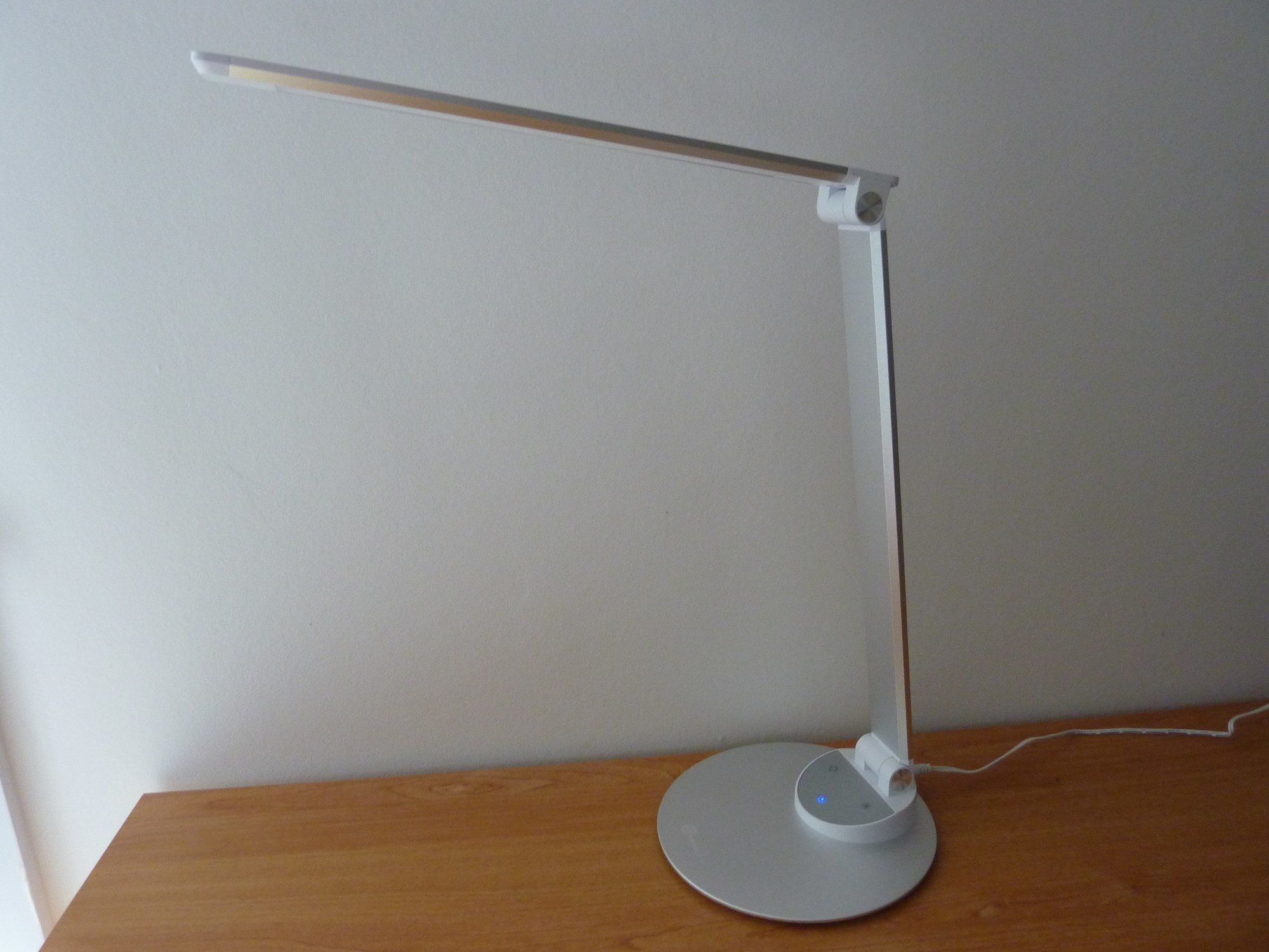 Lampe P1040632 Test – TaoTronics TT-DL19 : Une lampe design à un prix imbattable lampe