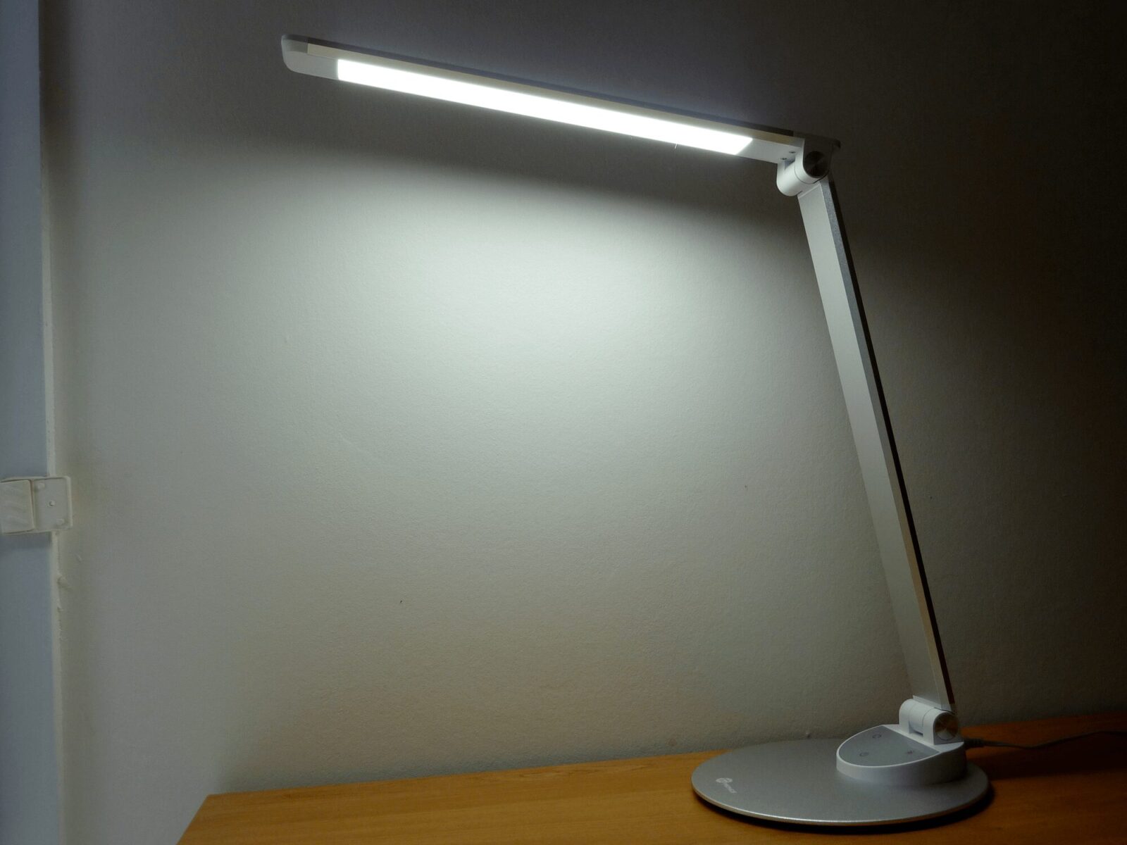 Lampe P1040657 1 Test – TaoTronics TT-DL19 : Une lampe design à un prix imbattable lampe