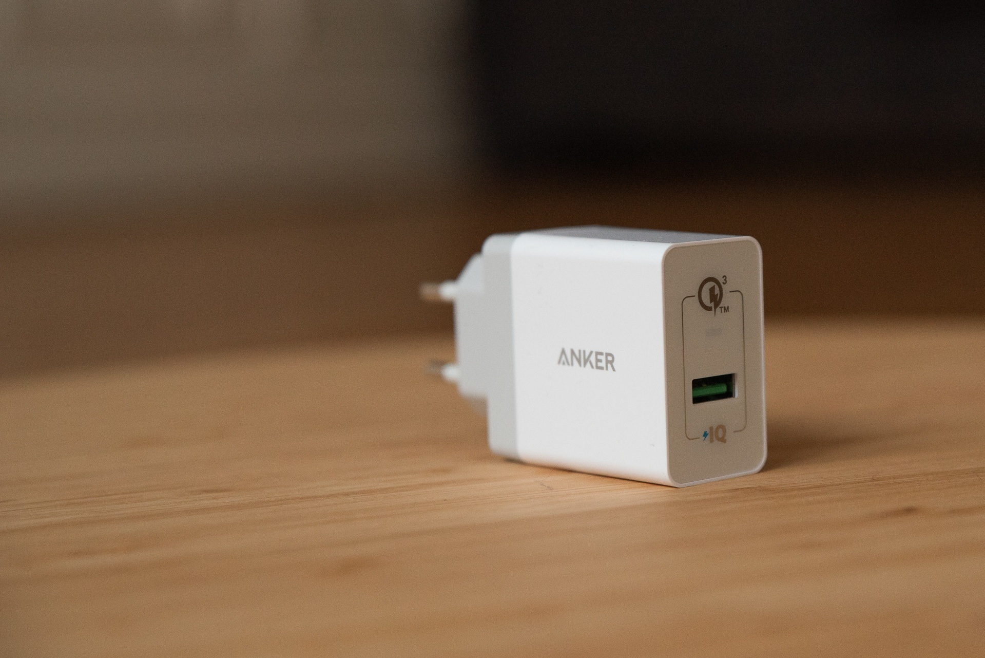 anker anker powerwave 5 Test – Anker PowerWave 7.5 : Le chargeur sans fil QI passe la vitesse supérieure ! Anker