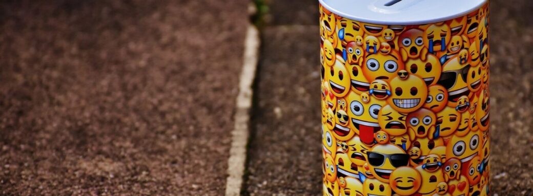 émojis smilies 1776459 1920 scaled Les émojis de 2019 : En ordre de bataille pour la diversité Emojis