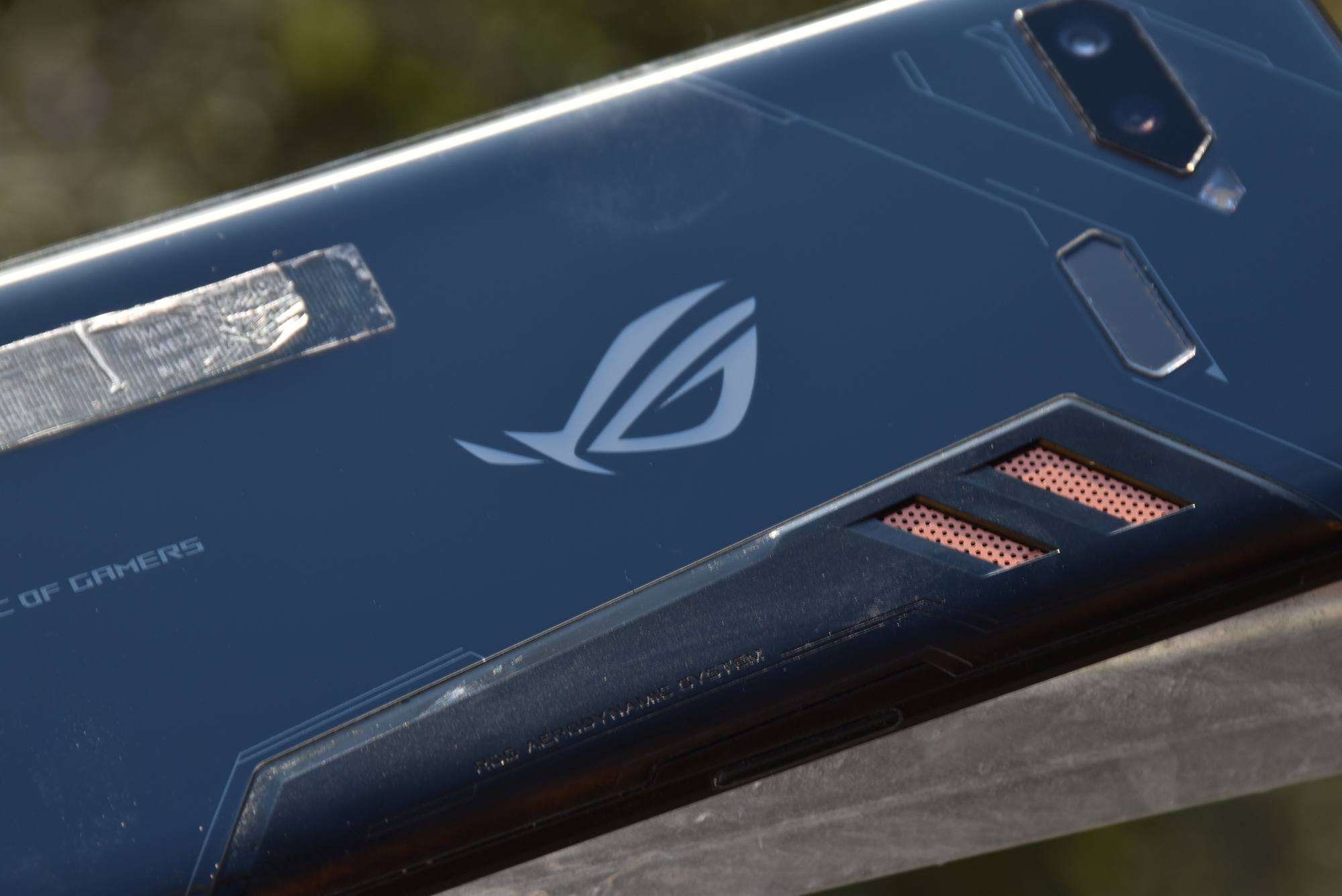 ROG Phone DSC 0045 Test – ROG Phone : Le concurrent officiel du Razer Phone fait forte impression gaming