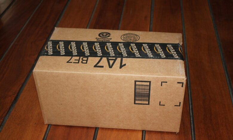 Amazon Day package delivery 1243499 1920 scaled Amazon Day : Amazon ne livrera plus qu’un jour par semaine amazon