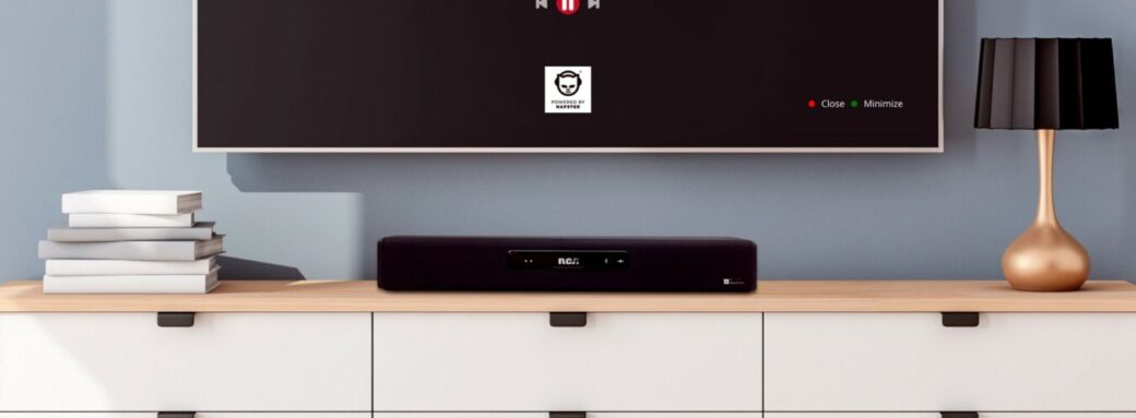 Smart Soundbar Voxtok lifestyle2 scaled #CES2019 – Voxtok et Napster révolutionnent la musique avec la Smart Soundbar RCA barre de son