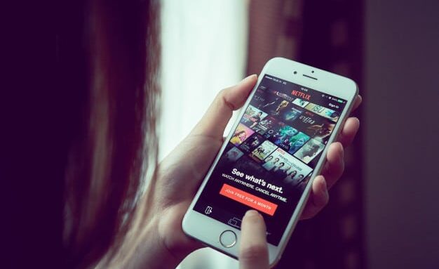 Netflix application netflix telephone intelligent 2034 169 Netflix : Vers la fin du compte familial ? La réponse du géant Américain ! Comptes