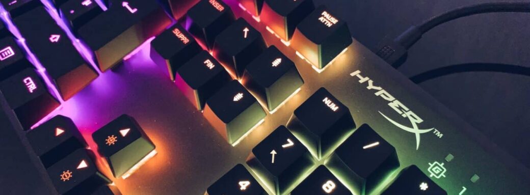 Clavier A37EBB2D 324D 488A BB62 D2D3D6FB2AA9 scaled Test – HyperX Alloy FPS RGB : Le clavier petit mais puissant Alloy