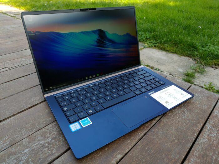 Zenbook 13 P 20190217 162314 700x525 Test – Asus Zenbook 13 : Proche de l’excellence asus