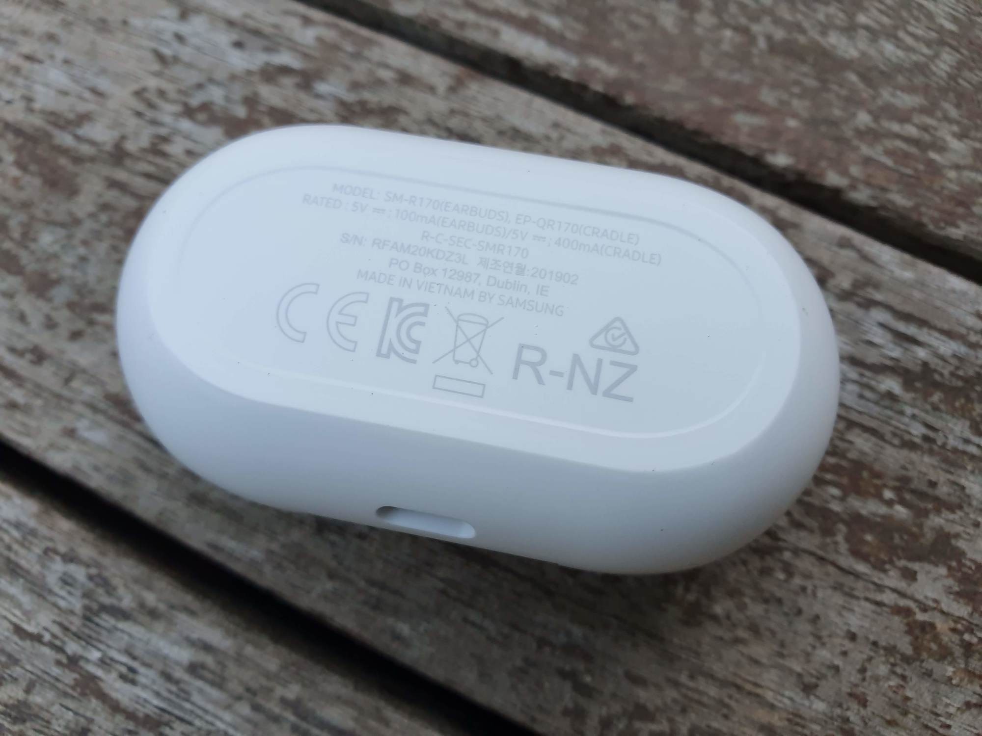20190326 184644 - Test – Samsung Galaxy Buds : Des écouteurs confortables en difficulté sur l’audio - Le Café du Geek - LCDG Buds 20190326 184644 Test – Samsung Galaxy Buds : Des écouteurs confortables en difficulté sur l’audio écouteurs sans fil
