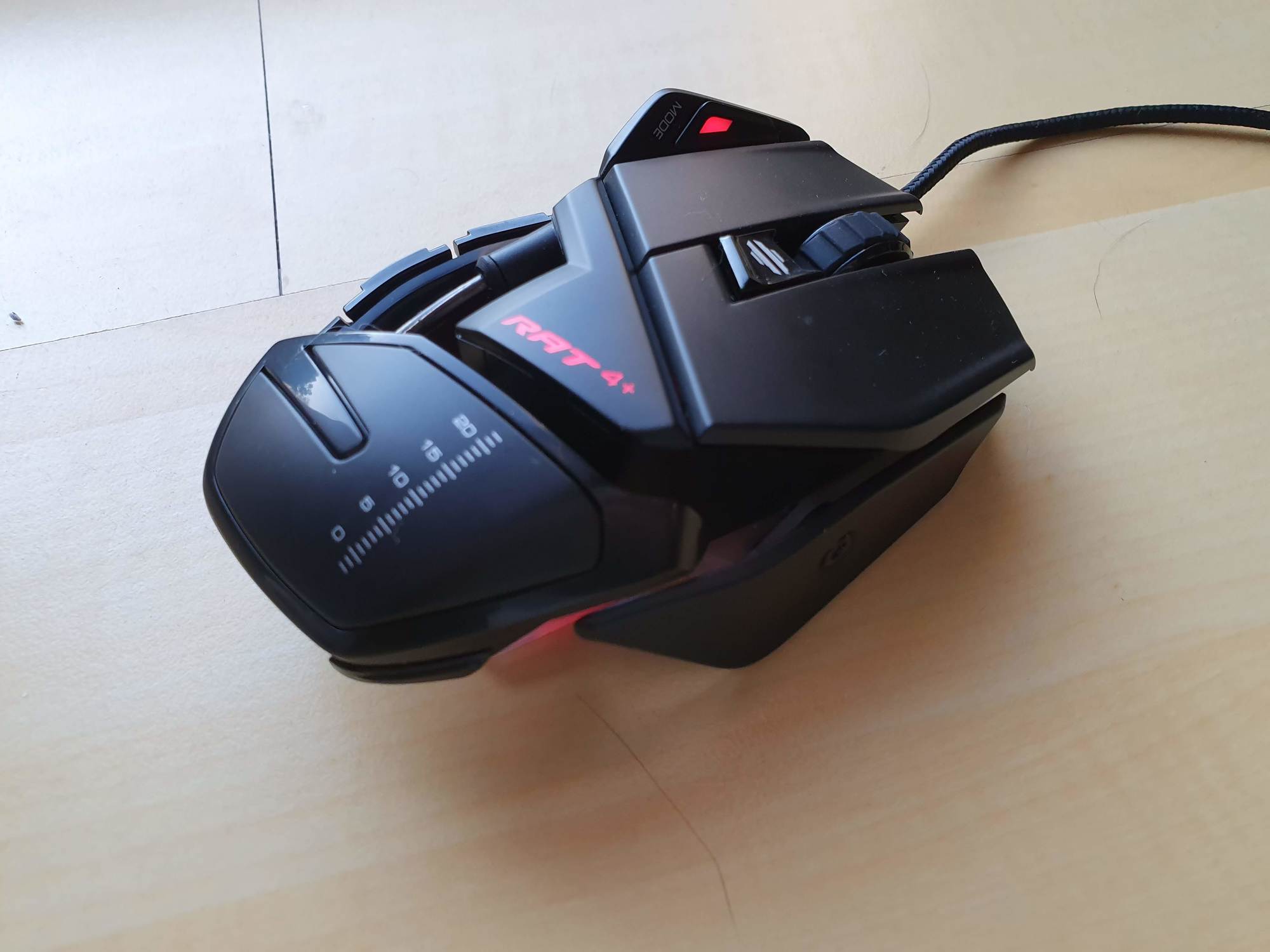 20190330 183431 - Test – Souris Madcatz R.A.T 4+ : Une souris atypique - Le Café du Geek - LCDG R.A.T 4+ 20190330 183431 Test – Souris Madcatz R.A.T 4+ : Une souris atypique LED