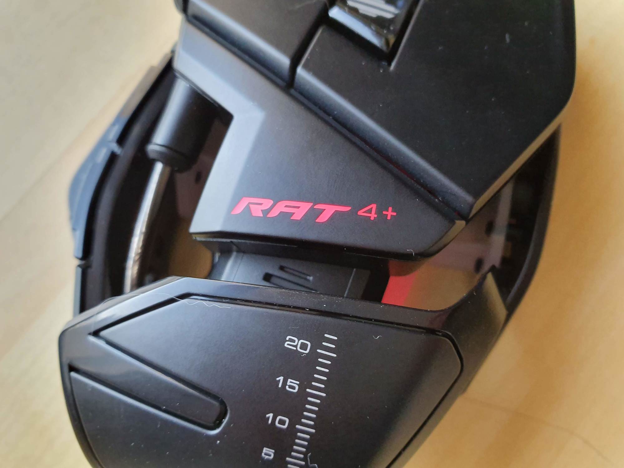 20190330 183436 - Test – Souris Madcatz R.A.T 4+ : Une souris atypique - Le Café du Geek - LCDG R.A.T 4+ 20190330 183436 Test – Souris Madcatz R.A.T 4+ : Une souris atypique LED