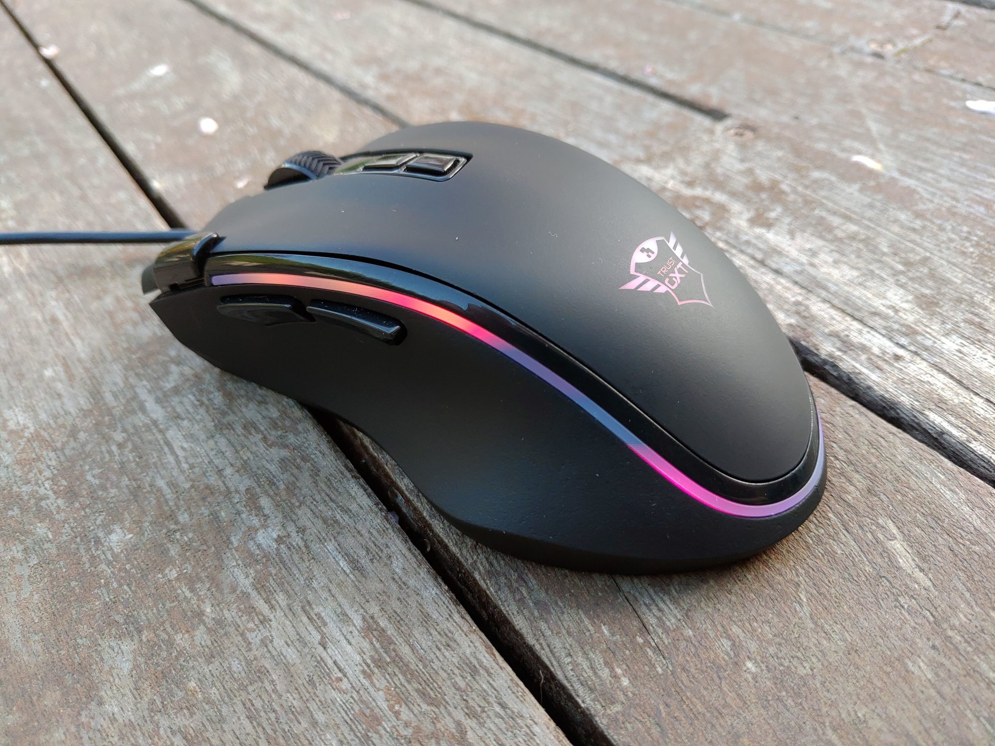 P 20190310 174348 - Test – Souris Trust Laban GXT188 : une souris performante au design commun - Le Café du Geek - LCDG Trust P 20190310 174348 Test – Souris Trust Laban GXT188 : une souris performante au design commun gaming
