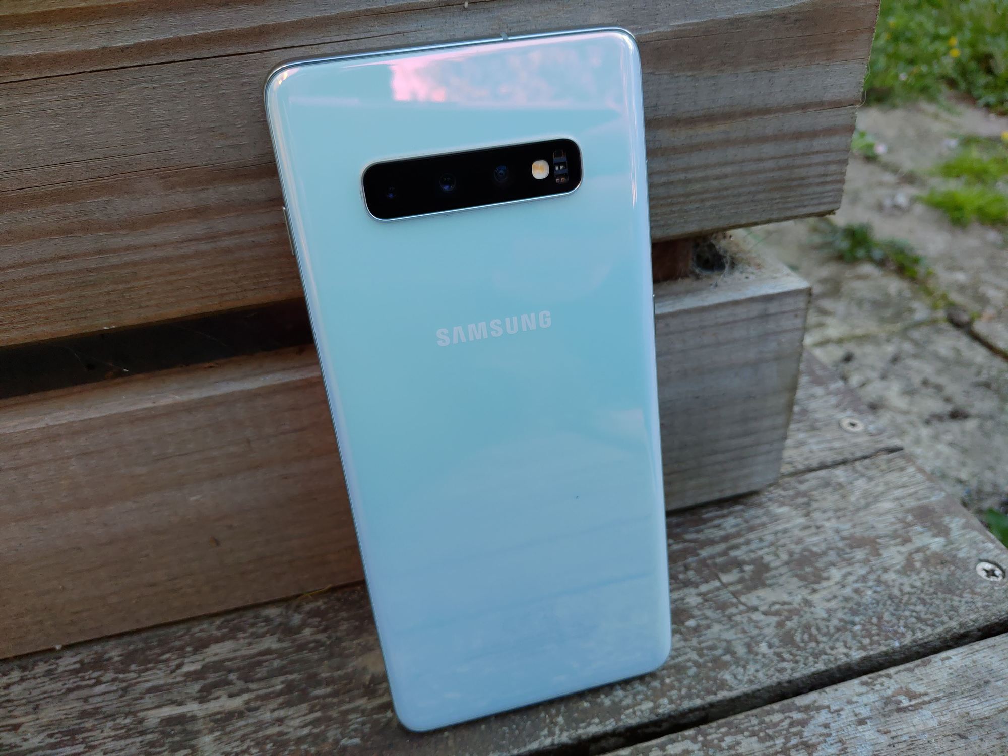 P 20190325 074312 - Test – Samsung Galaxy S10+ : Proche du smartphone parfait - Le Café du Geek - LCDG Samsung Galaxy S10+ P 20190325 074312 Test – Samsung Galaxy S10+ : Proche du smartphone parfait S10+