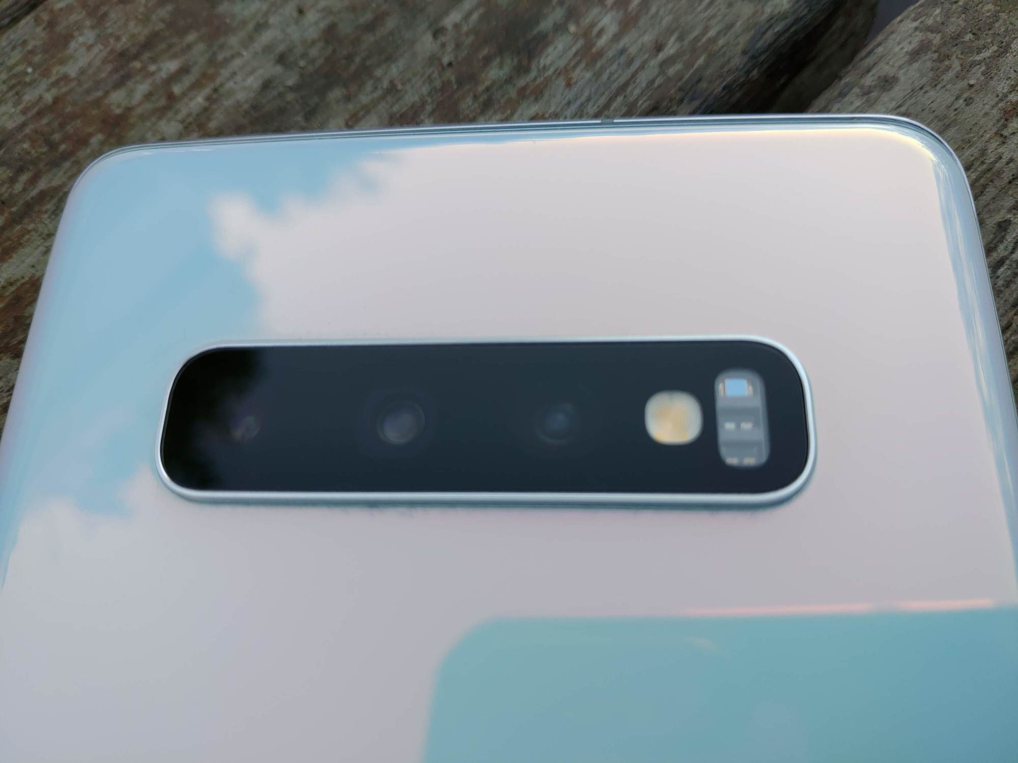 P 20190325 074323 - Test – Samsung Galaxy S10+ : Proche du smartphone parfait - Le Café du Geek - LCDG Samsung Galaxy S10+ P 20190325 074323 Test – Samsung Galaxy S10+ : Proche du smartphone parfait S10+