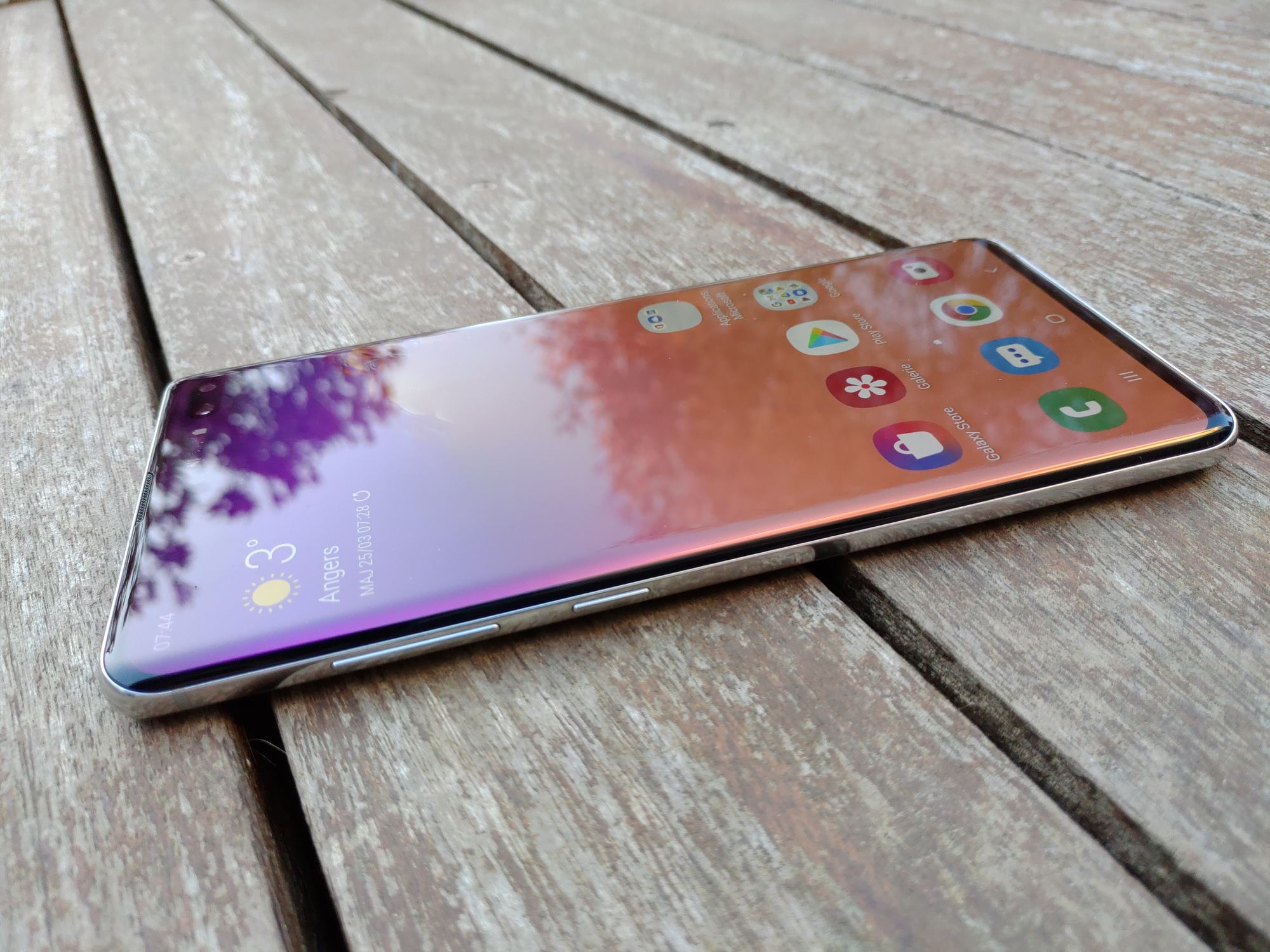 P 20190325 074425 - Test – Samsung Galaxy S10+ : Proche du smartphone parfait - Le Café du Geek - LCDG Samsung Galaxy S10+ P 20190325 074425 Test – Samsung Galaxy S10+ : Proche du smartphone parfait S10+