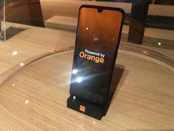 Smartphone Orange 5G