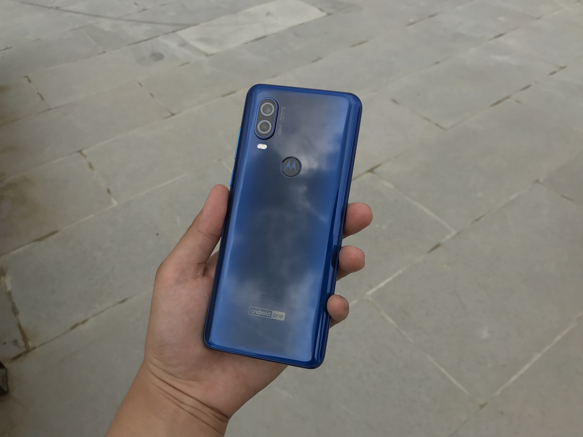 Test du Motorola One Vision :  Un smartphone avec quelques déceptions.. Android One