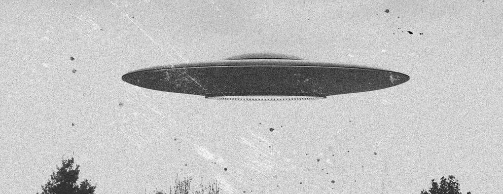 OVNI ciel annonce soucoupe volante