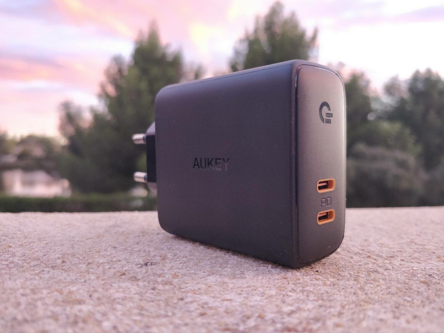 Chargeur USB-C 36W aukey noir