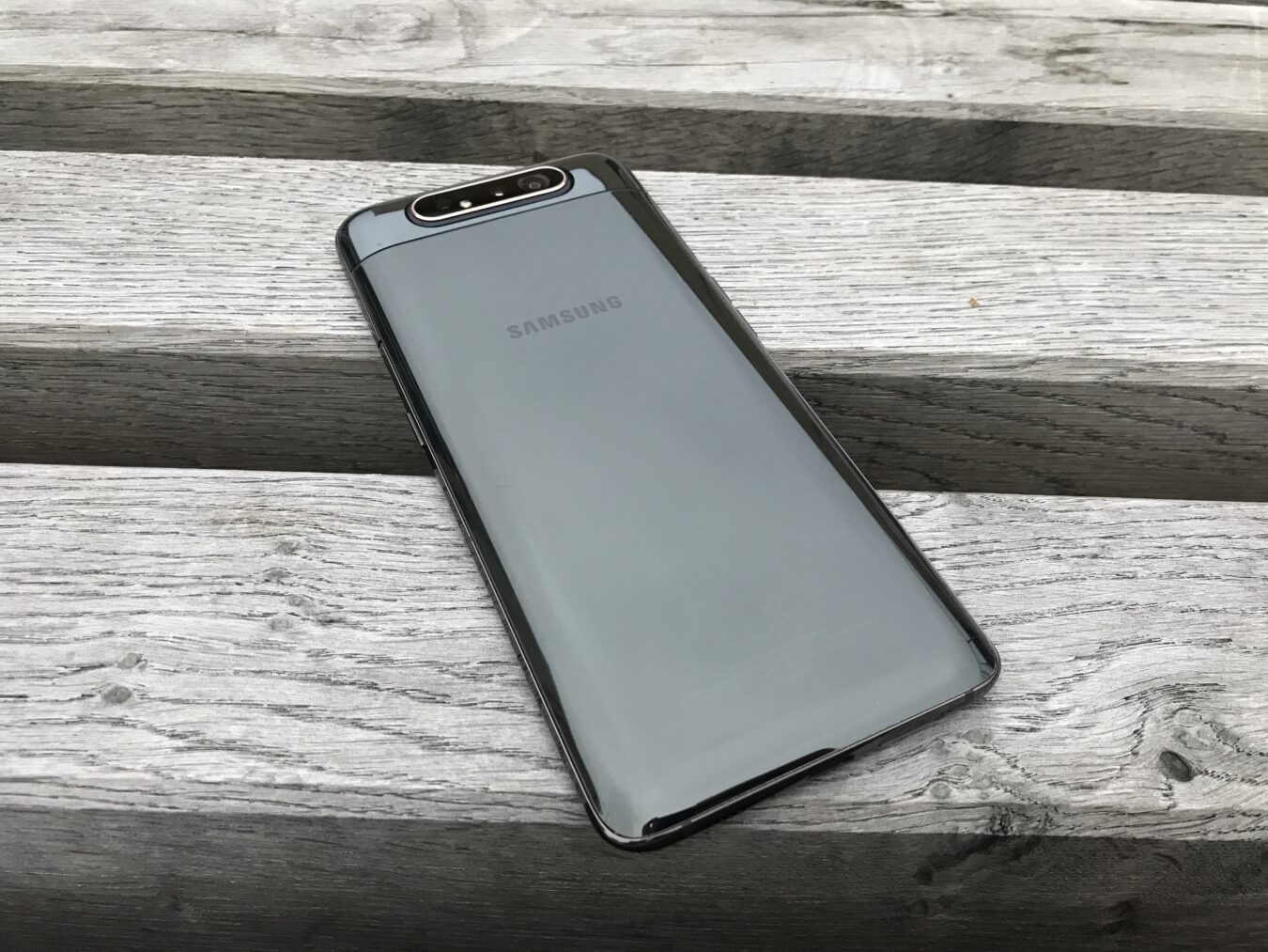 Samsung Galaxy A80