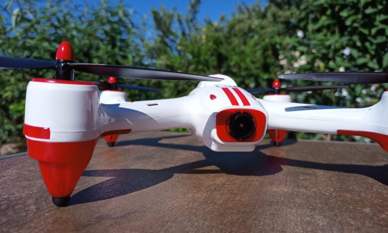 Test – PNJ Drone R-Falcon FHD : un jouet sympa à piloter droneFPV