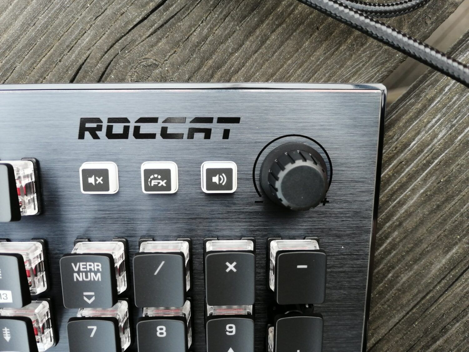 TEST – Roccat Vulcan 121 Aimo : toujours aussi beau et efficace clavier