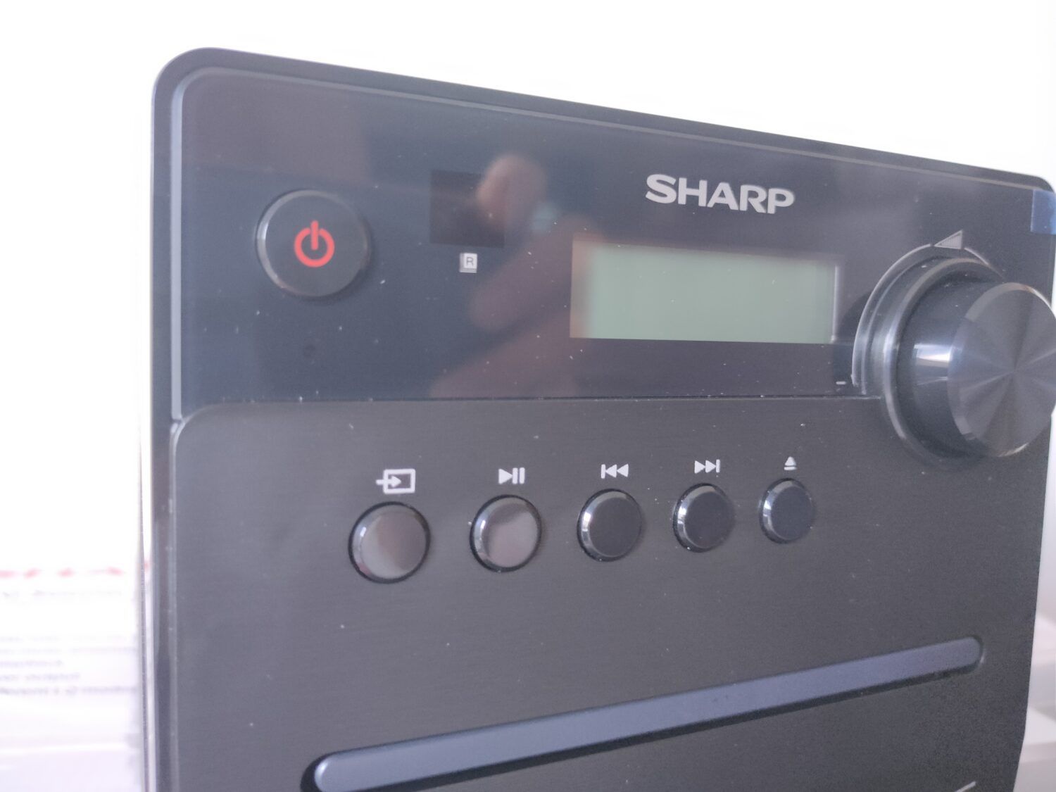 Test – Sharp XL-B515D : la chaîne Hi-Fi qui ravira les petits budgets audio